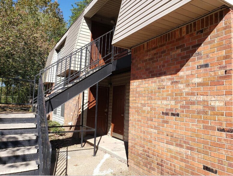 More Photos Of 411 Court St, Vaiden Apartments For Sale