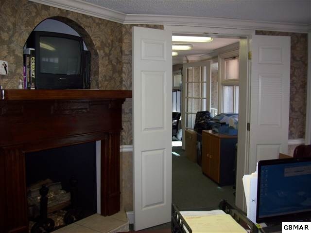 More Photos Of 400 Park Rd, Sevierville Office For Sale