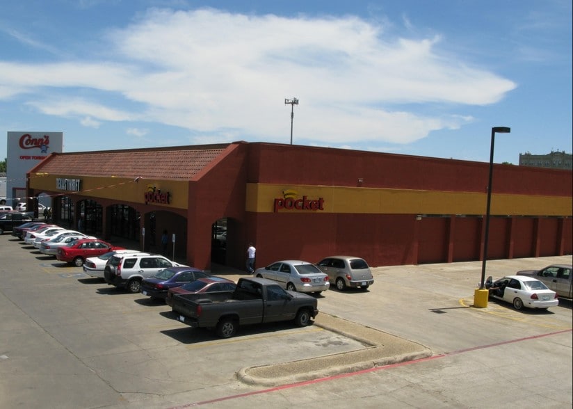 More Photos Of 4002-4010 W Commerce St, San Antonio Unknown For Lease