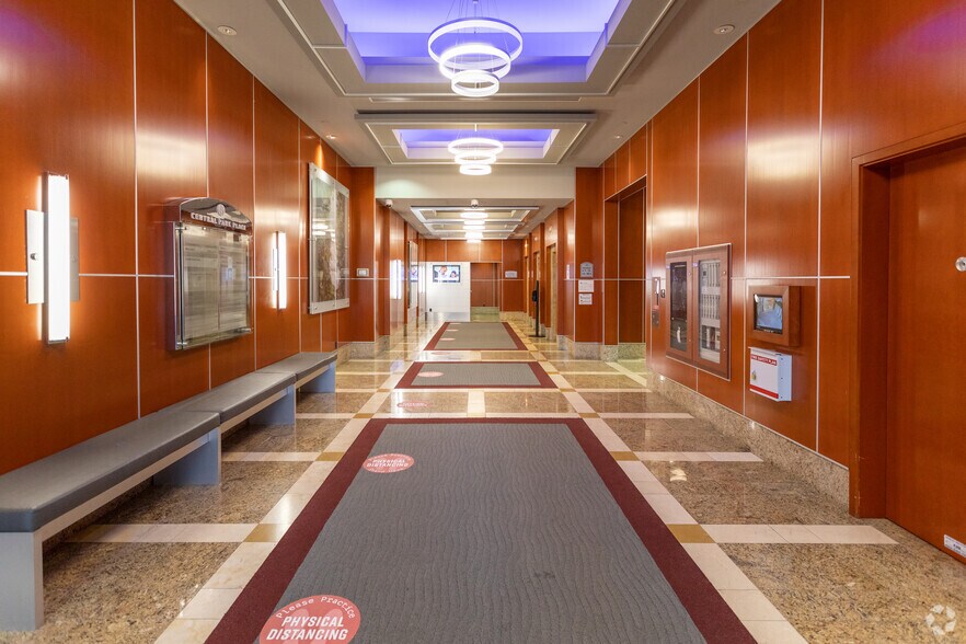 More Photos Of 4555 Kingsway, Burnaby Office For Lease