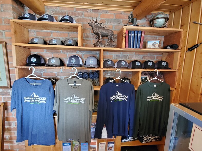 More Photos Of 540 N Main St, Melrose Hotel For Sale