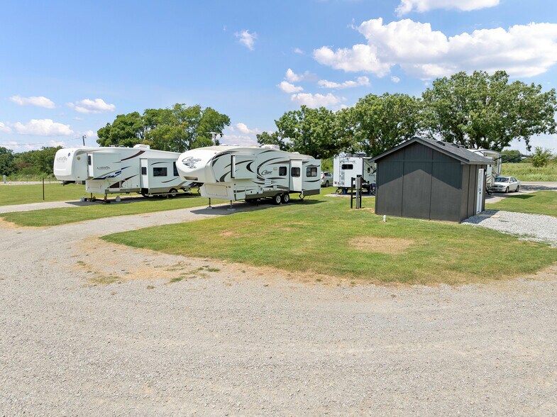 More Photos Of 11889 Indian Trails Rd, Marietta Manufactured Housing Mobile Home Park For Sale