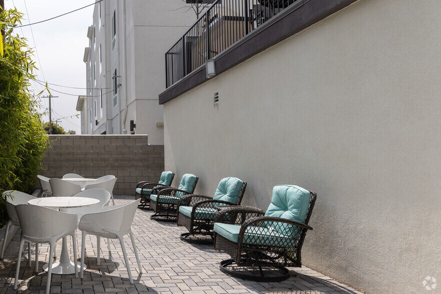 More Photos Of 3518 Chesapeake Ave, Los Angeles Apartments For Sale