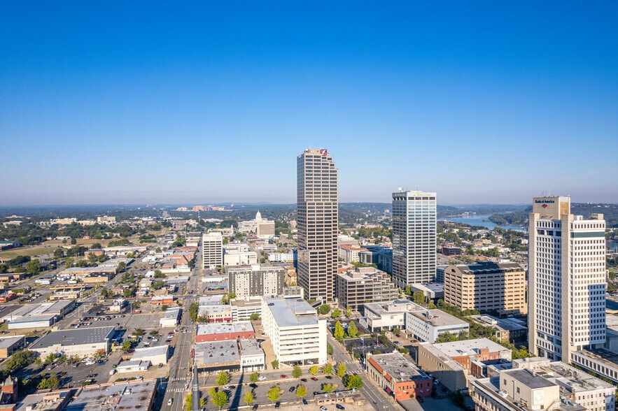 More Photos Of 425 W Capitol Ave, Little Rock Office For Lease