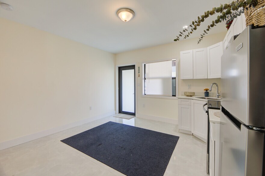 More Photos Of 742 NW 70th St, Miami Apartments For Sale