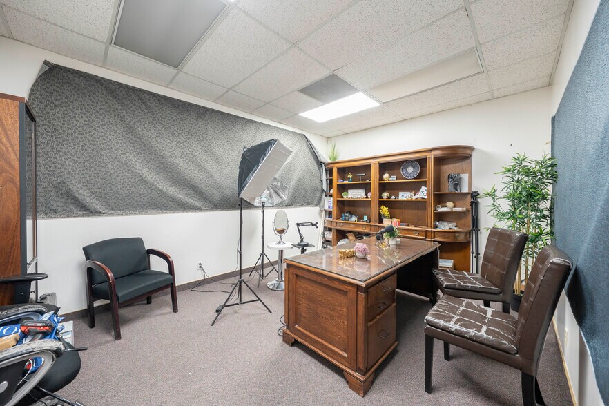 More Photos Of 910 N Amelia Ave, San Dimas Office For Lease