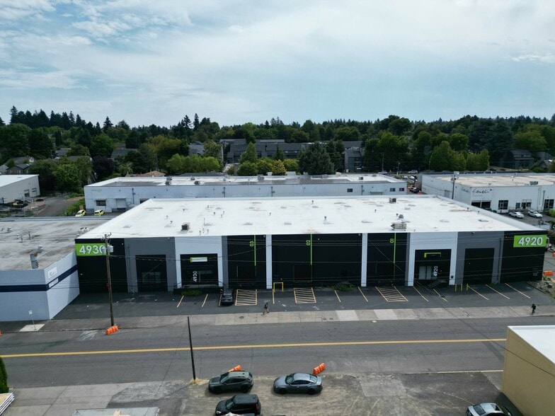 More Photos Of 4920 SE 26th Ave, Portland Industrial For Lease