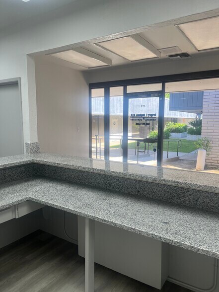 More Photos Of 4747 N 1st St, Fresno Medical For Lease