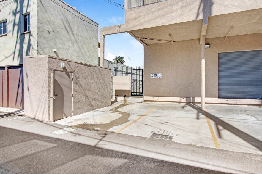 More Photos Of 1438-1444 9th St, Santa Monica Loft Creative Space For Sale