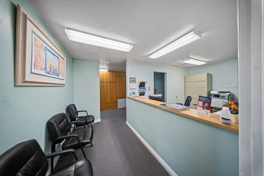 More Photos Of 800 Douglas Blvd, Roseville Medical For Sale
