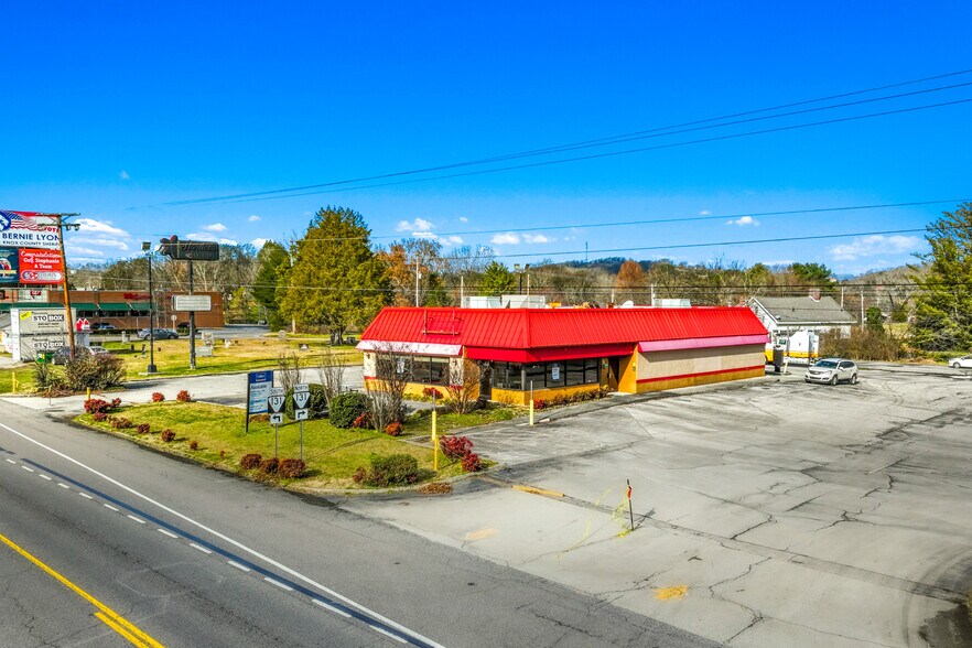 More Photos Of 7762 Oak Ridge Hwy, Knoxville Fast Food For Sale