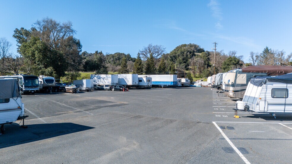 More Photos Of 4300 N State St, Ukiah Flex For Sale