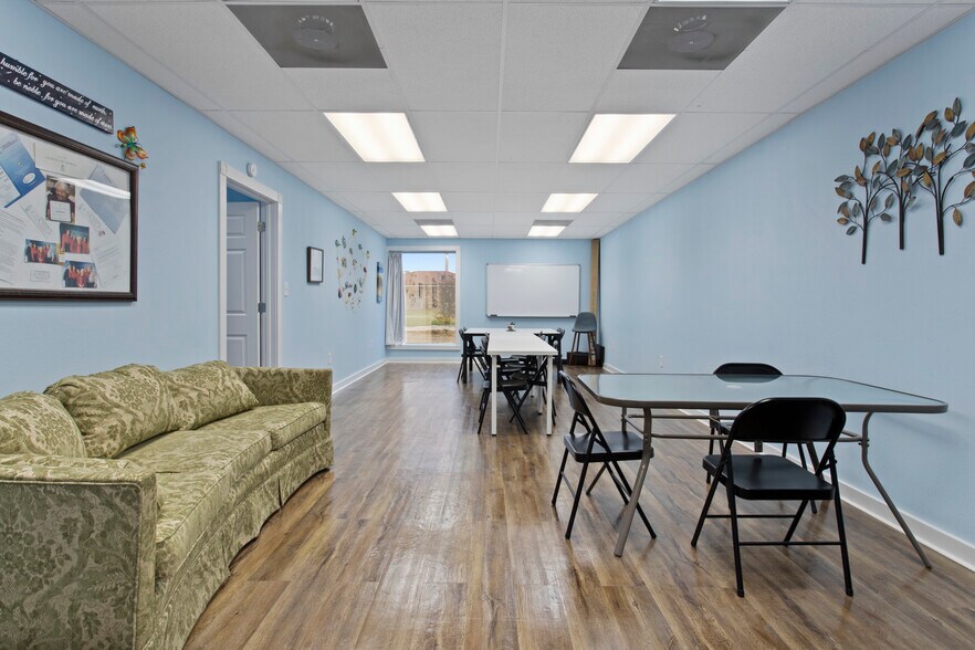 More Photos Of 1420 Ingalls Ave, Pascagoula Freestanding For Lease