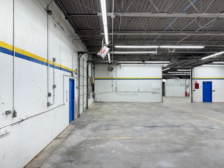 More Photos Of 4316 S Newcastle Rd, Oklahoma City Service For Sale