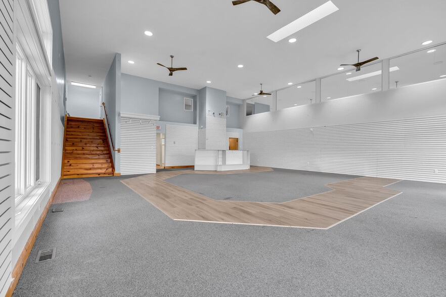 More Photos Of 150 Ocean Blvd N, Long Branch Flex For Lease