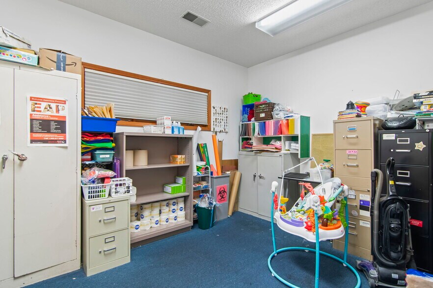 More Photos Of 805 Chatham Rd, Springfield Schools For Sale