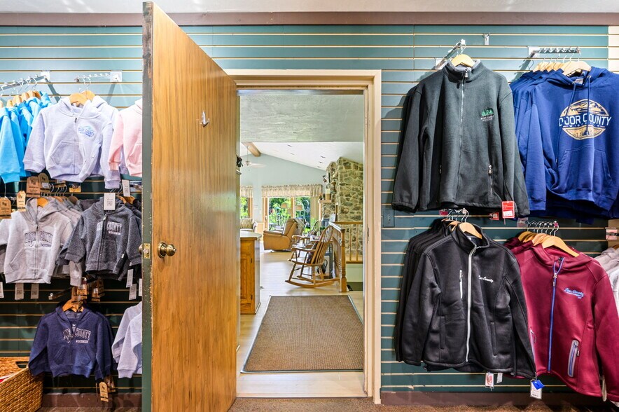 More Photos Of 4084 Main St, Fish Creek Freestanding For Sale