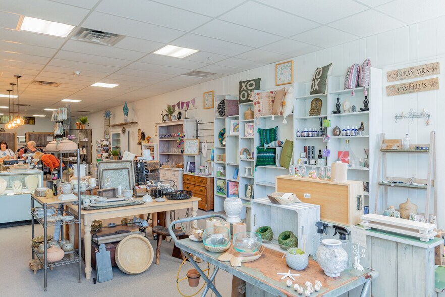 More Photos Of 234 Main St, Biddeford Storefront Retail Office For Lease