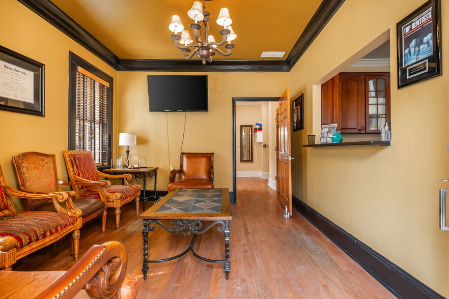 More Photos Of 1624 NE Piedmont Ave, Atlanta Medical For Sale