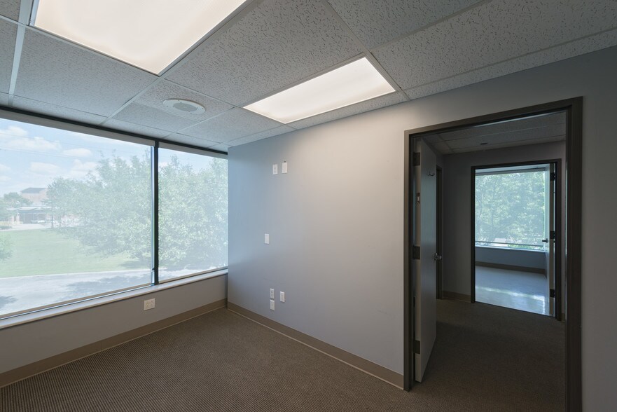 More Photos Of 777 S Fry Rd, Katy Medical For Lease