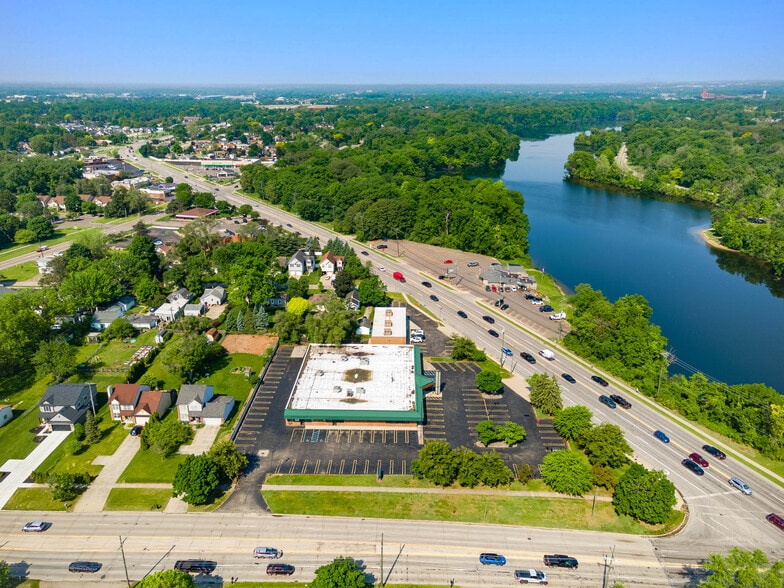 More Photos Of 37405 Ann Arbor Rd, Livonia Freestanding For Lease