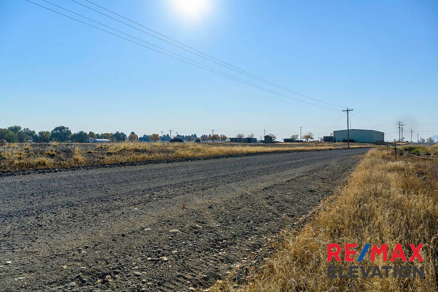 More Photos Of 699 Lane 9, Powell Industrial For Sale