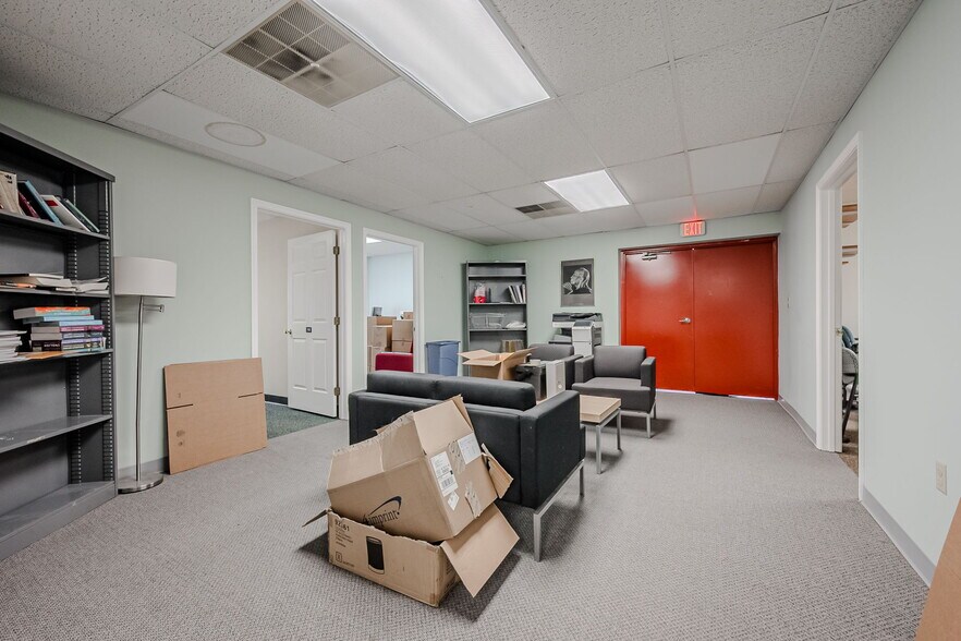 More Photos Of 77 E Main St, Newark Loft Creative Space For Sale