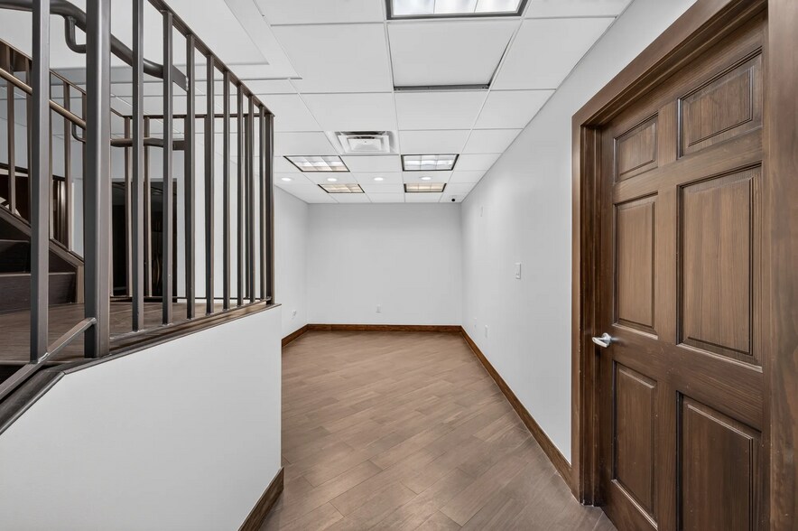 More Photos Of 3030-3050 NW 82nd Ave, Miami Showroom For Sale