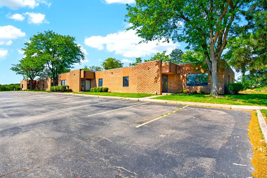More Photos Of 3160-3162 Presidential Dr, Fairborn Unknown For Lease