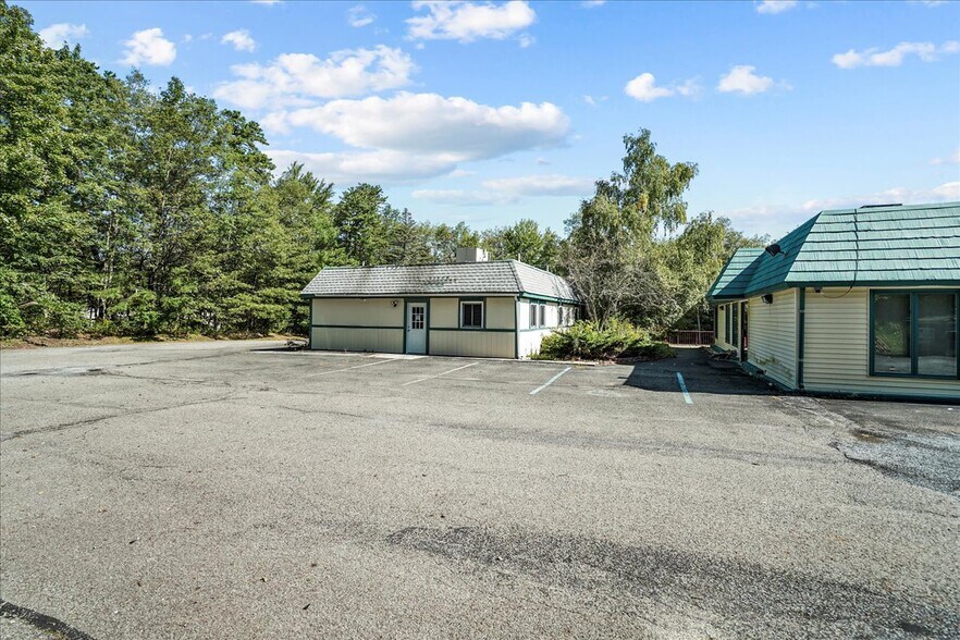 More Photos Of 635 Route 739, Lords Valley Freestanding For Sale