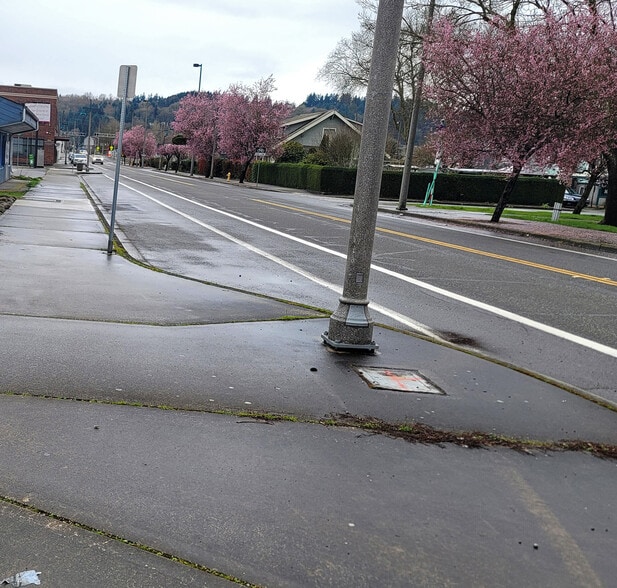 More Photos Of 504 W Main St, Auburn Land For Sale