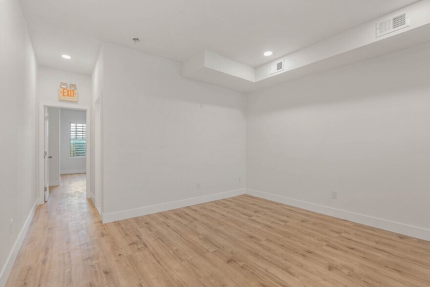 More Photos Of 1326 Point Breeze Ave, Philadelphia General Retail For Lease