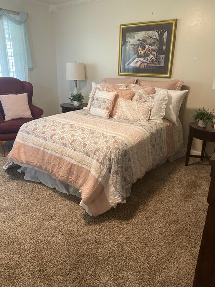 More Photos Of 142 W Columbia Rd, Thousand Oaks Healthcare For Sale