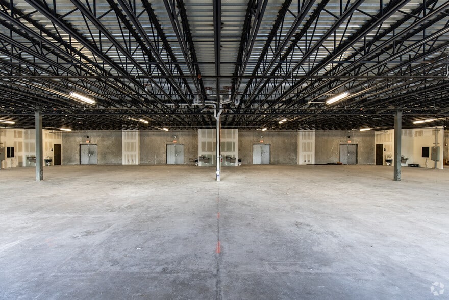 More Photos Of 12750 NW 17th St, Miami Medical For Sale