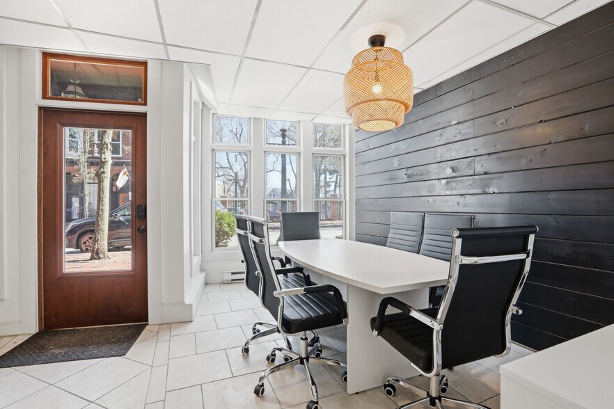 More Photos Of 57 Main St, Amesbury Office For Sale