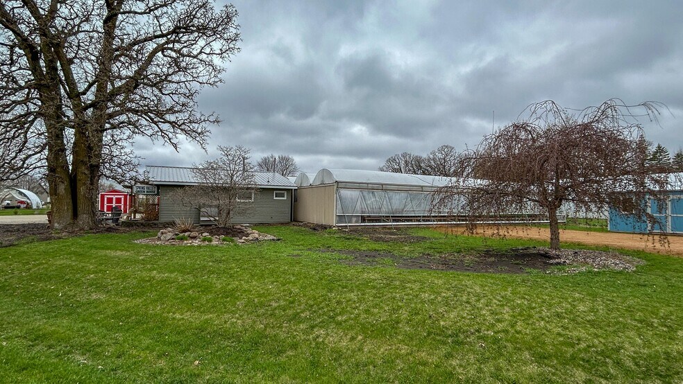 More Photos Of 720 N Broadway St, Spring Valley Garden Center For Sale