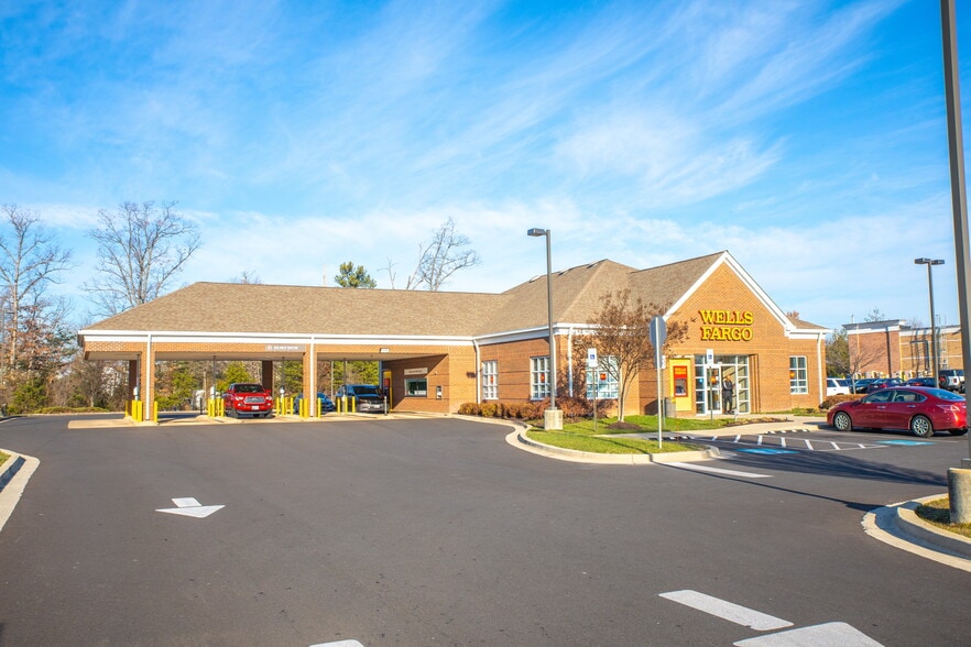 More Photos Of 3009-3088 Waldorf Marketplace, Waldorf Unknown For Lease