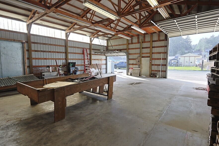 More Photos Of 63355 Charleston Rd, Coos Bay Warehouse For Sale