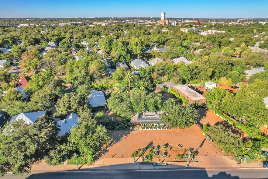 Primary Photo Of 1127 S St Marys St, San Antonio Restaurant For Sale