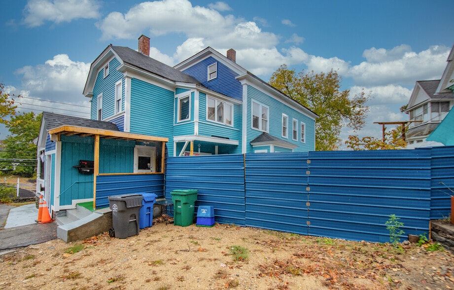 More Photos Of 28 Woodstock Ave, Putnam Specialty For Sale