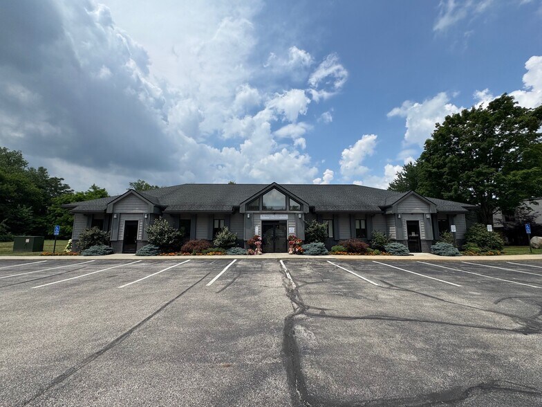 Primary Photo Of 4332 S Cleveland Massillon Rd, Norton Medical For Lease