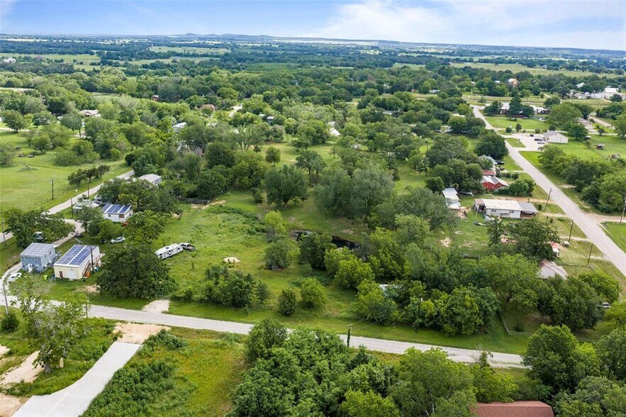 More Photos Of TBD Belton Street, McDade Land For Sale
