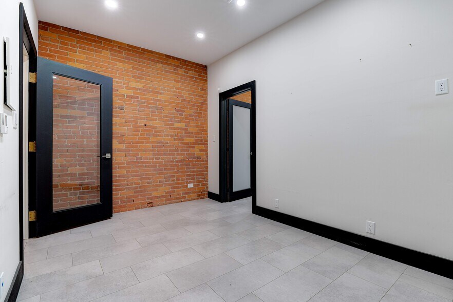 More Photos Of 13-15 Bold St, Hamilton Office Residential For Sale