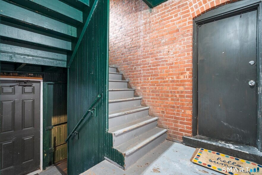 More Photos Of 36-38 School St, Hartford Apartments For Sale