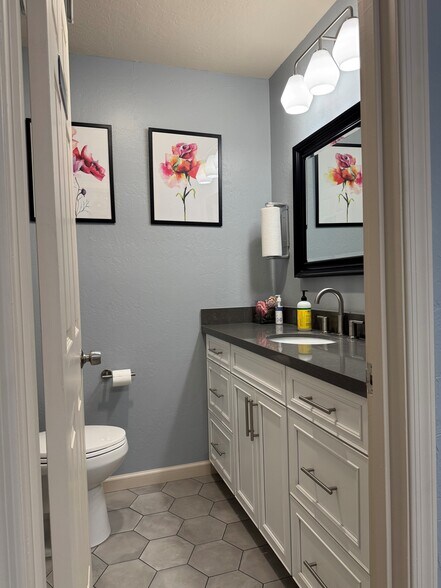 More Photos Of 6625 S Rural Rd, Tempe Office For Sale