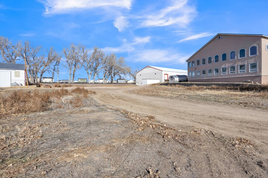 More Photos Of 525 E Railroad Ave, Keenesburg Warehouse For Lease