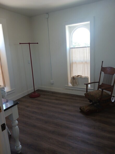 More Photos Of 106 Main St, Mulhall Lodge Meeting Hall For Sale