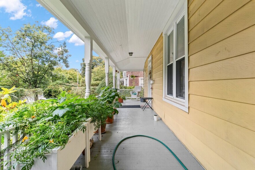 More Photos Of 5001 Roland Ave, Baltimore Apartments For Sale