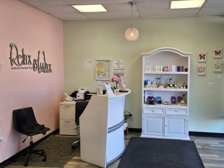 More Photos Of 2000 Denison St, Denton Storefront Retail Office For Lease