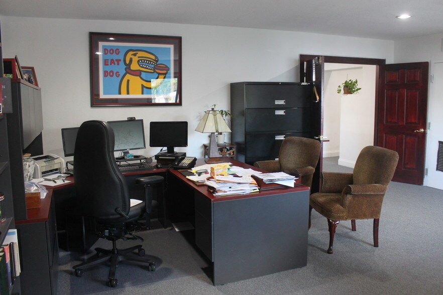 More Photos Of 2475 Hollywood Blvd, Hollywood Office For Lease